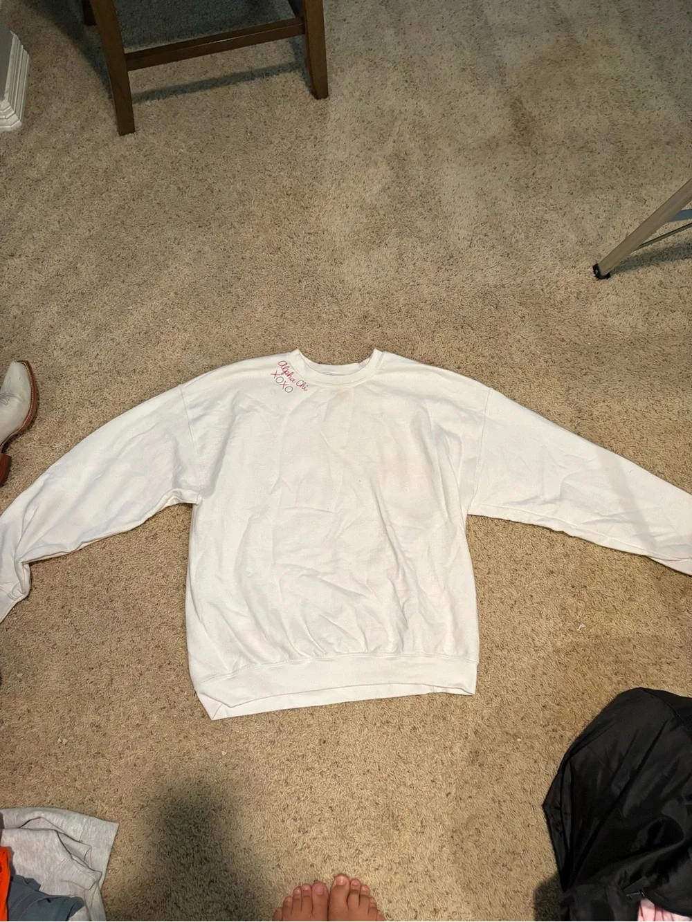 Men's White Crewneck Sweater - Classic Comfort